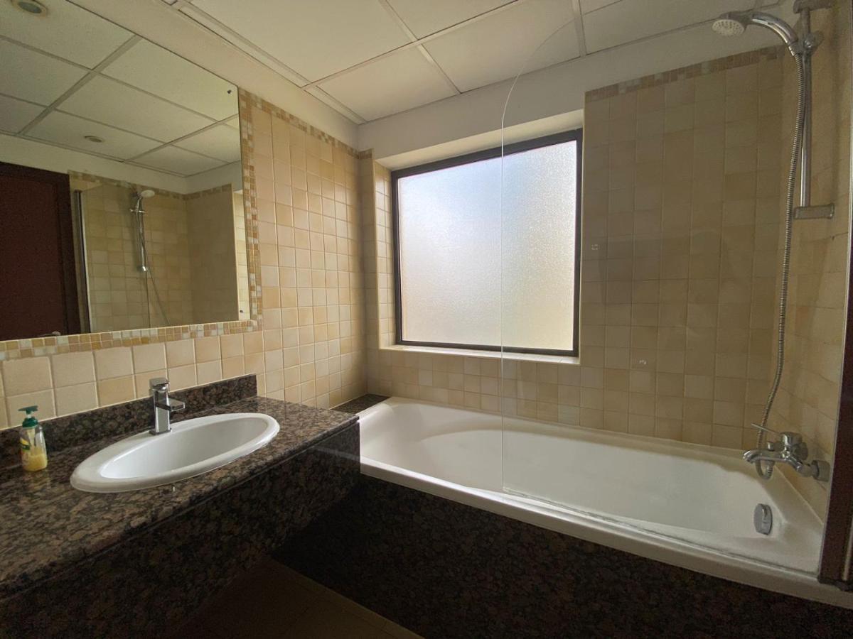 Al Mashreq Huge 2 Bedroom Rimal 1 Dubai Eksteriør billede